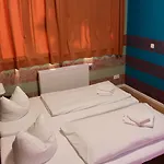 Holi 아파트호텔