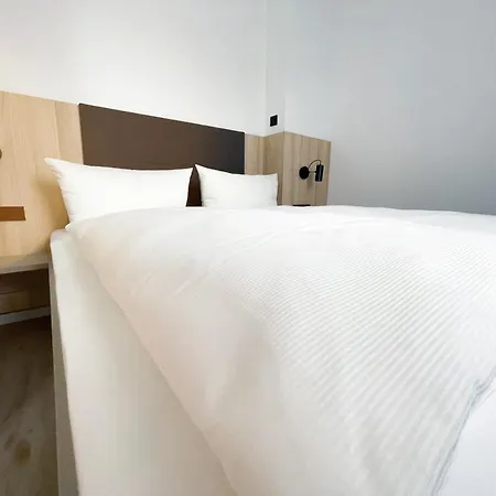 Holi-berlin Hotel