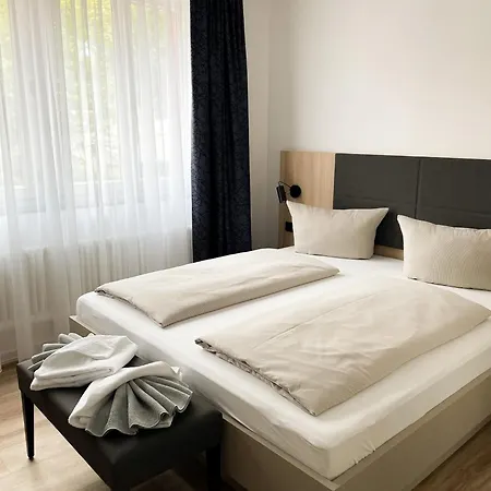 Holi-berlin 3*
