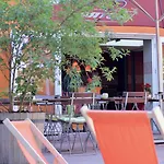 Holi 公寓式酒店 3*