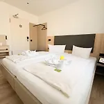 Apart-hotel Holi 3*