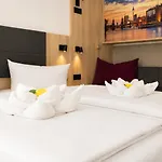 Holi 3* Berlin