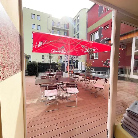 Lägenhetshotell Holi 3*