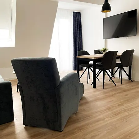 Lägenhetshotell Holi 3*