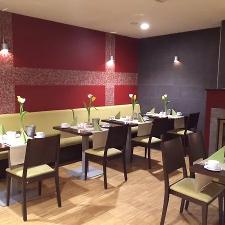 Lägenhetshotell Holi 3*