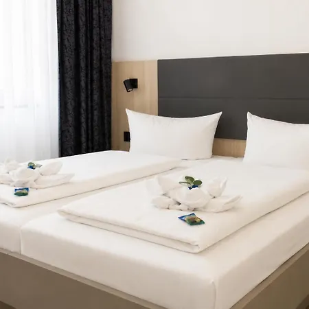 Holi Apartahotel 3*