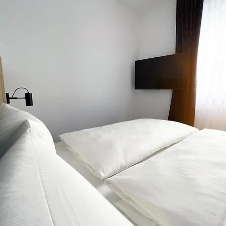 アパートホテル Holi